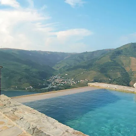 Villa Folgosa Sleeps 6 Air Con Wifi *