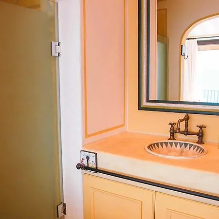 Folgosa Sleeps 6 Air Con Wifi Villa